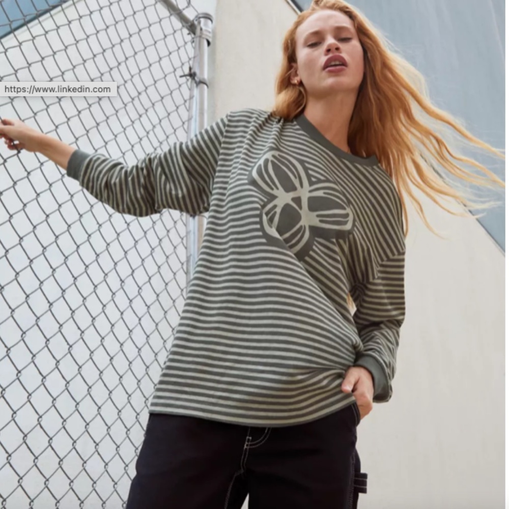 TNA Aritzia Alpha Longsleeve Crew-neck long-sleeve shirt